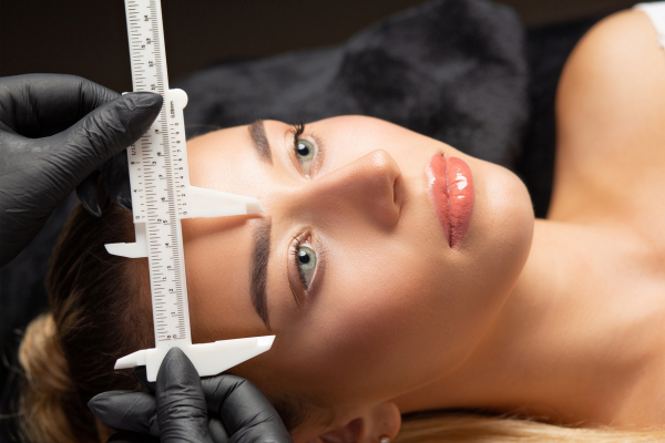 Top 5 benefits of choosing microblading for your eyebrows in Chicago